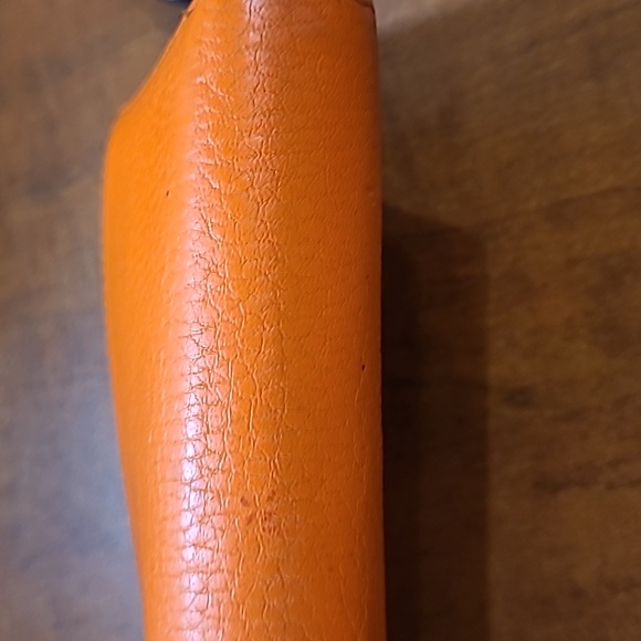 Kate Spade Beautiful Pebble Leather kate spade wallet BRIGHT ORANGE. Pre-loved - Picture 10 of 15